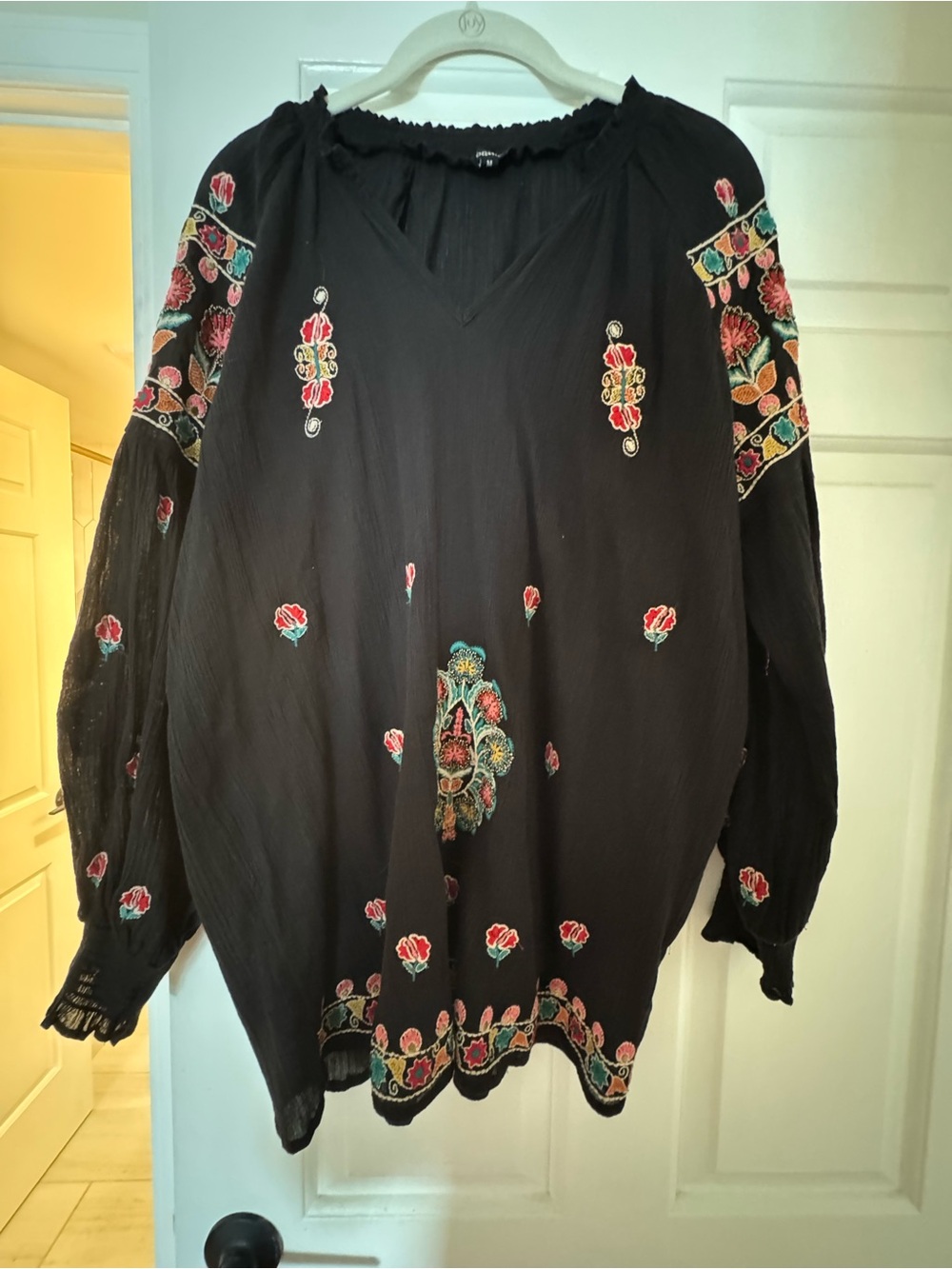 Tolani Black Embroidered Boho Tunic with Multicolor Floral Stitching Size Medium